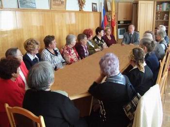 Почет и уважение - старшему поколению